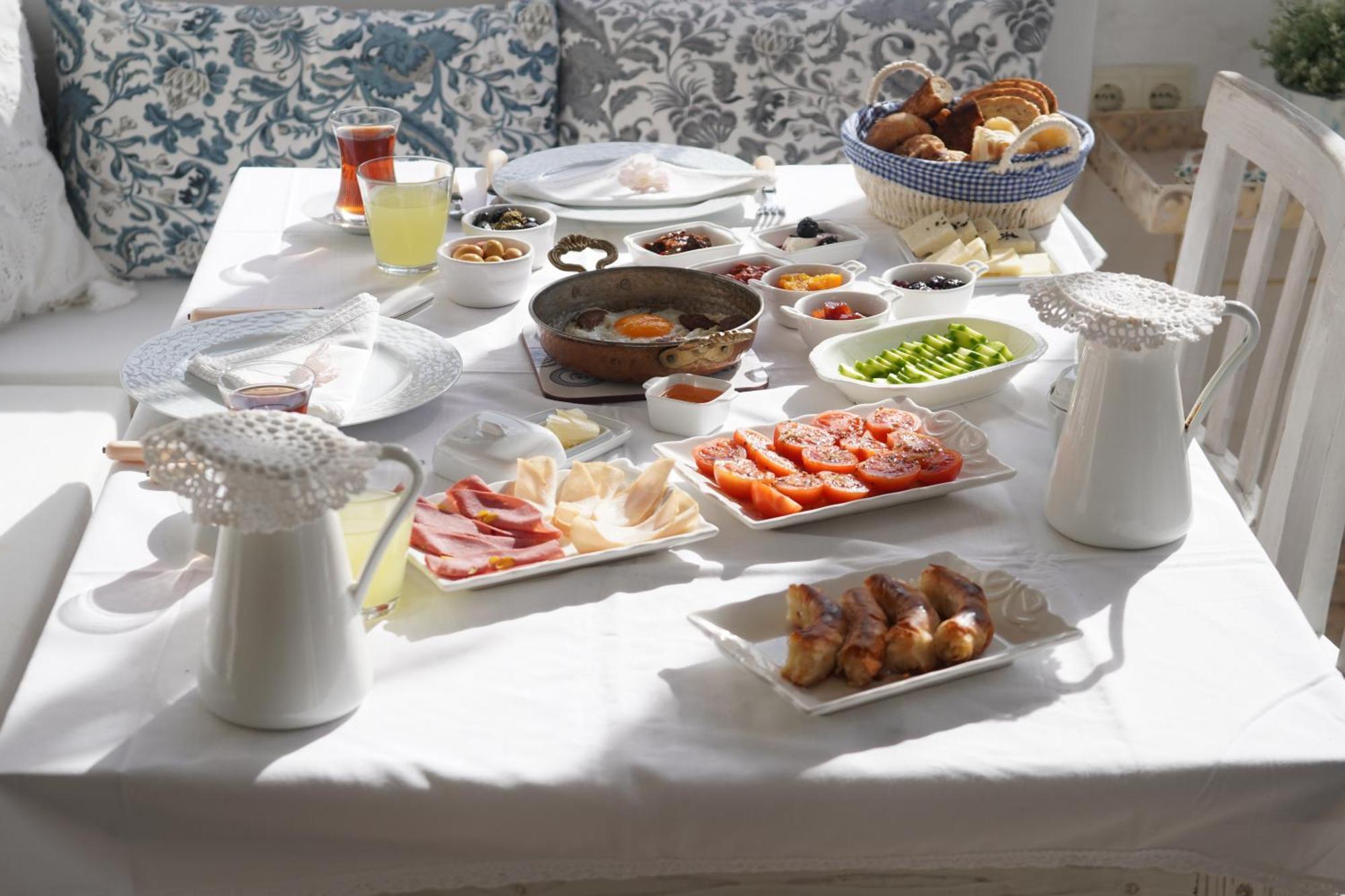 Yukari Sokak Vip Butik Otel Alacatı Bagian luar foto
