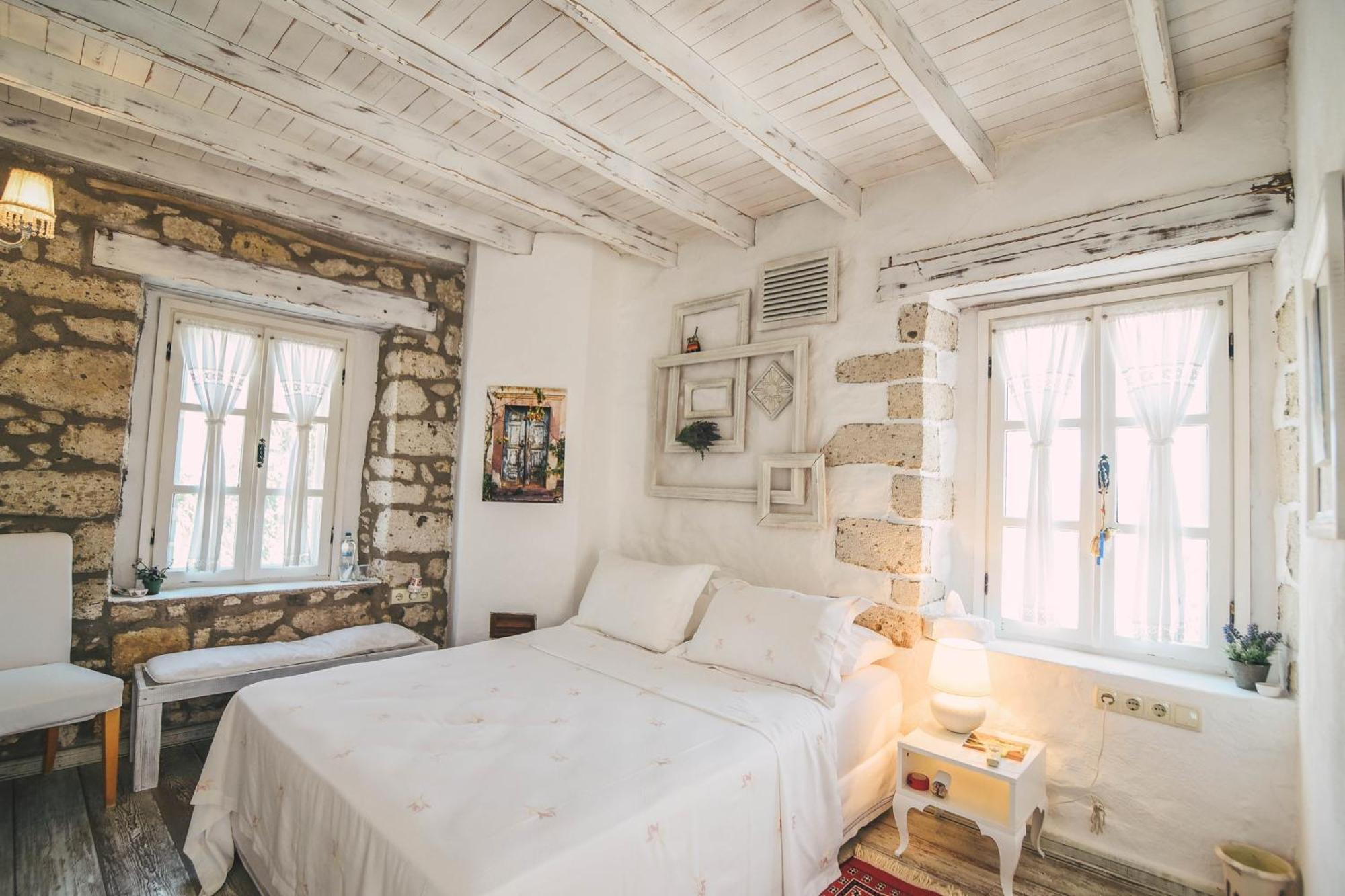 Yukari Sokak Vip Butik Otel Alacatı Bagian luar foto